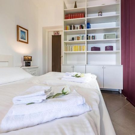 Residence La Mignon Oleandri ตอร์รีเดลเบนาโก ภายนอก รูปภาพ